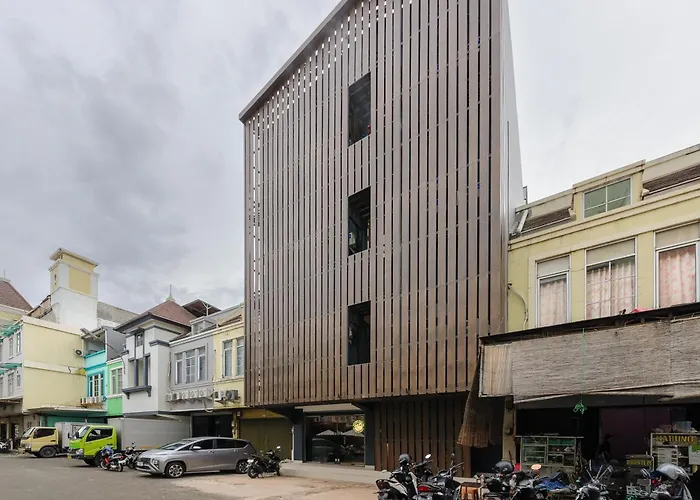 Urbanview Hotel Vineyard Cengkareng Jakarta